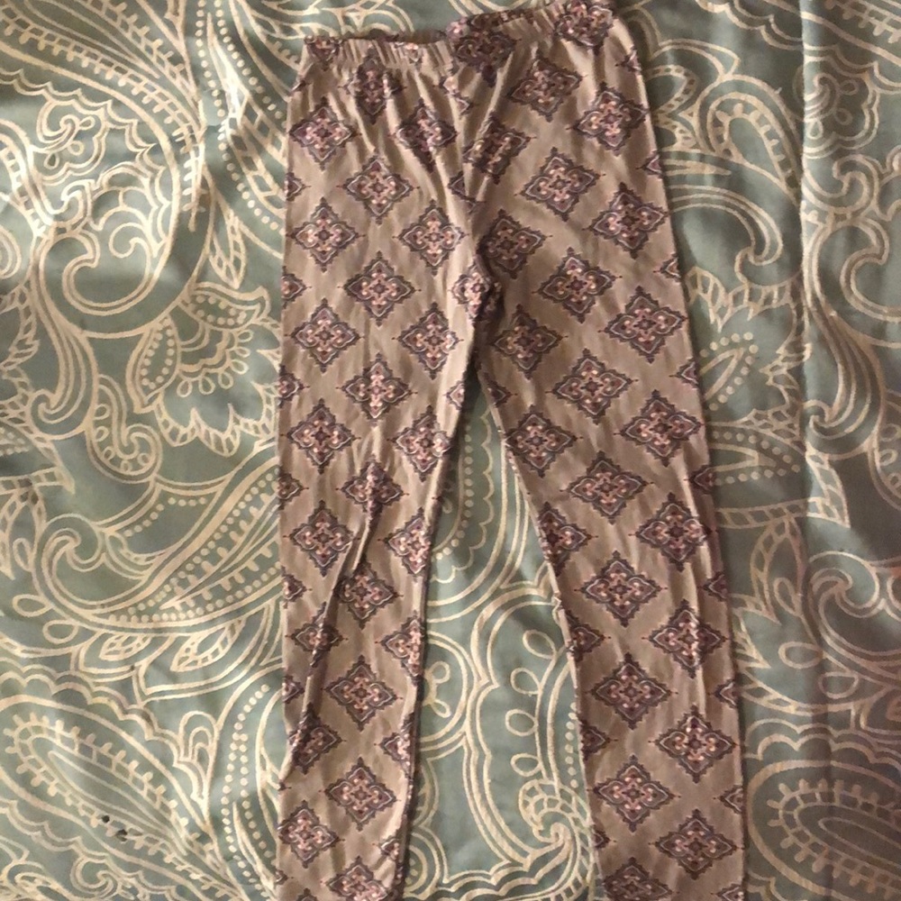 grey leggings